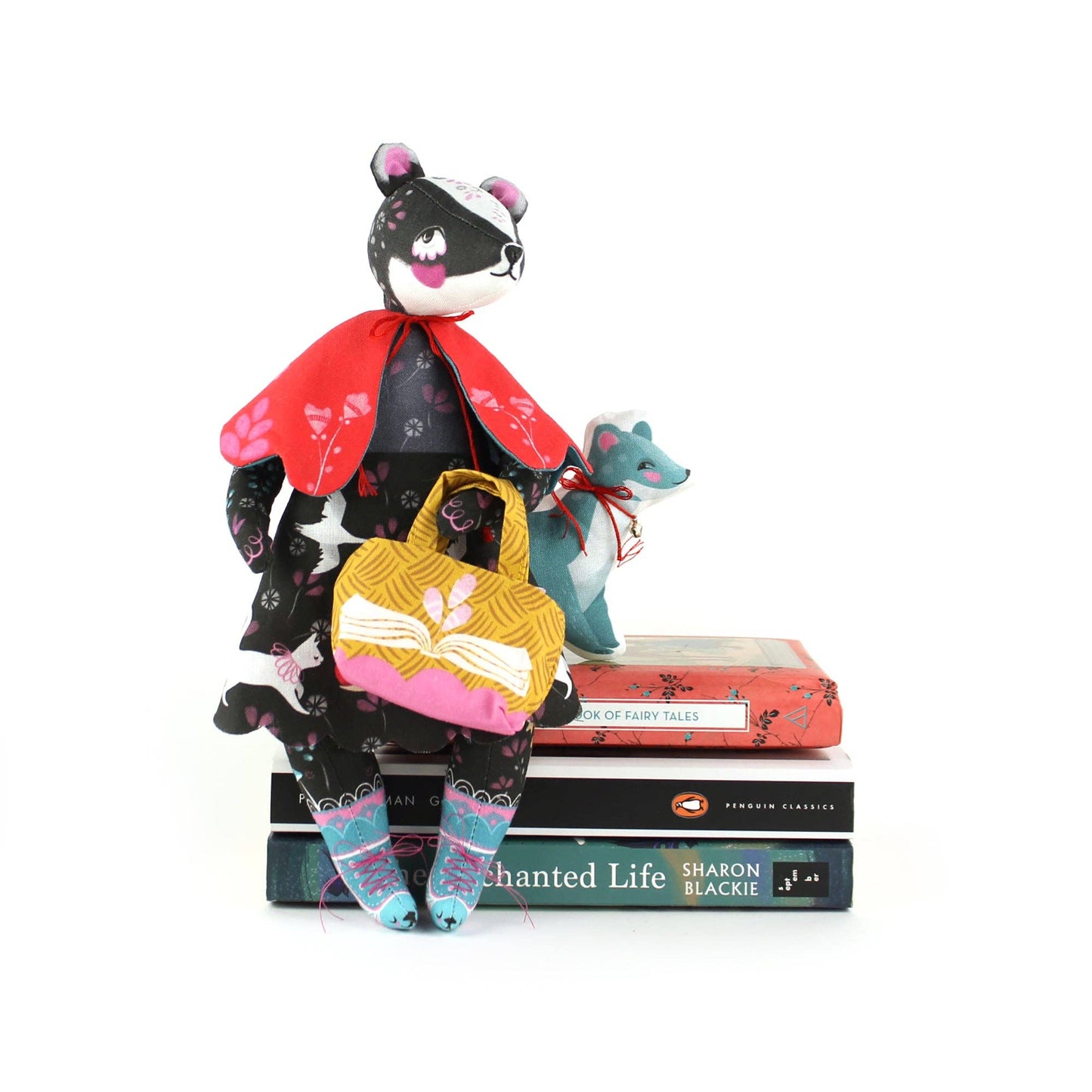 DIY Kit - Bibli the Badger Librarian and the singing Stoat