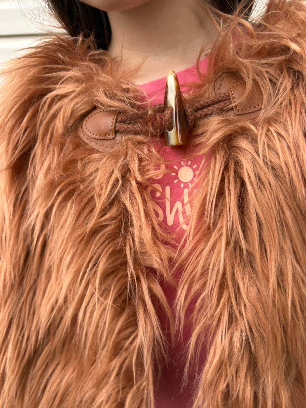 Chew-bounding Mini Cape