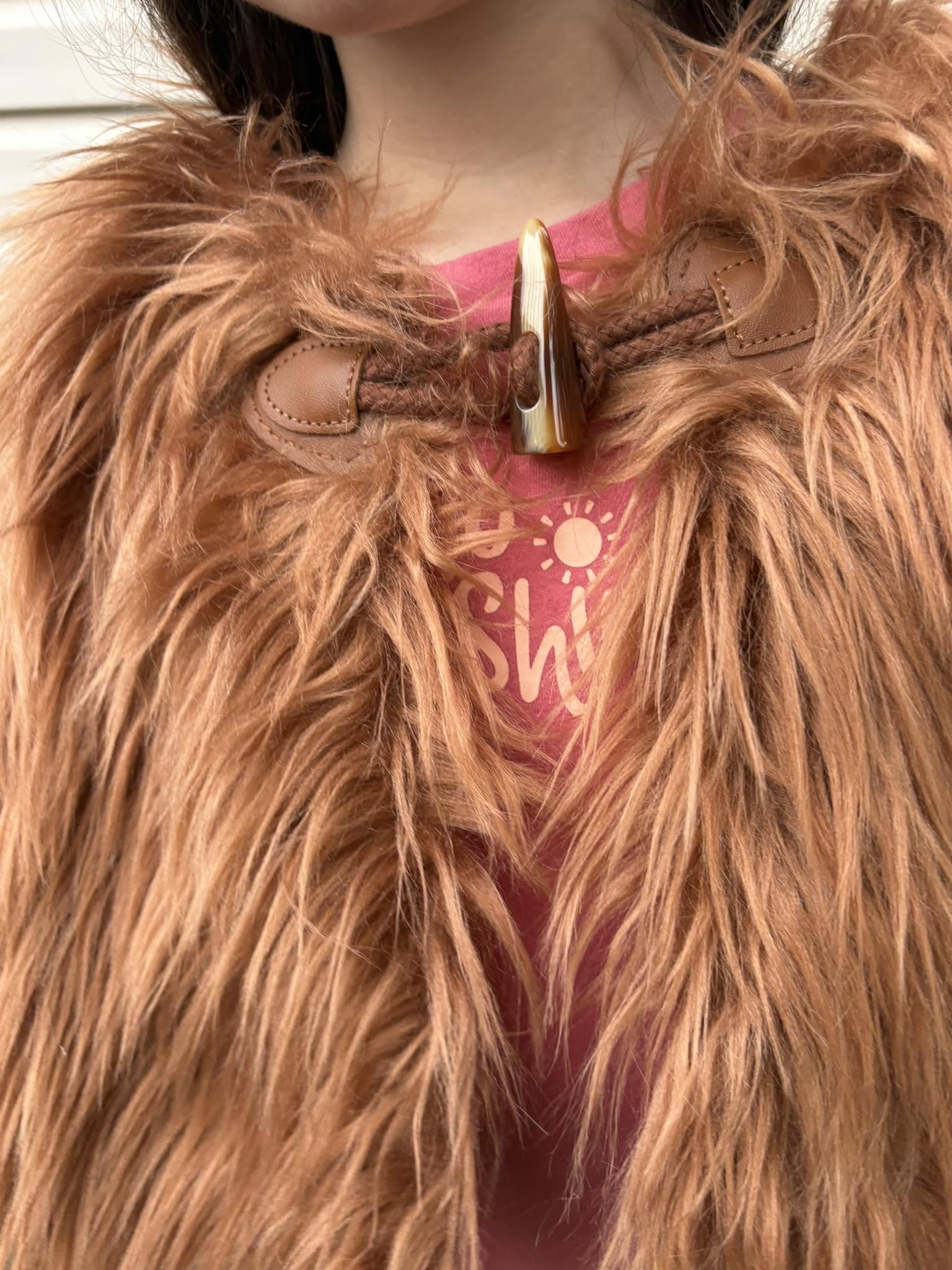 Chew-bounding Mini Cape