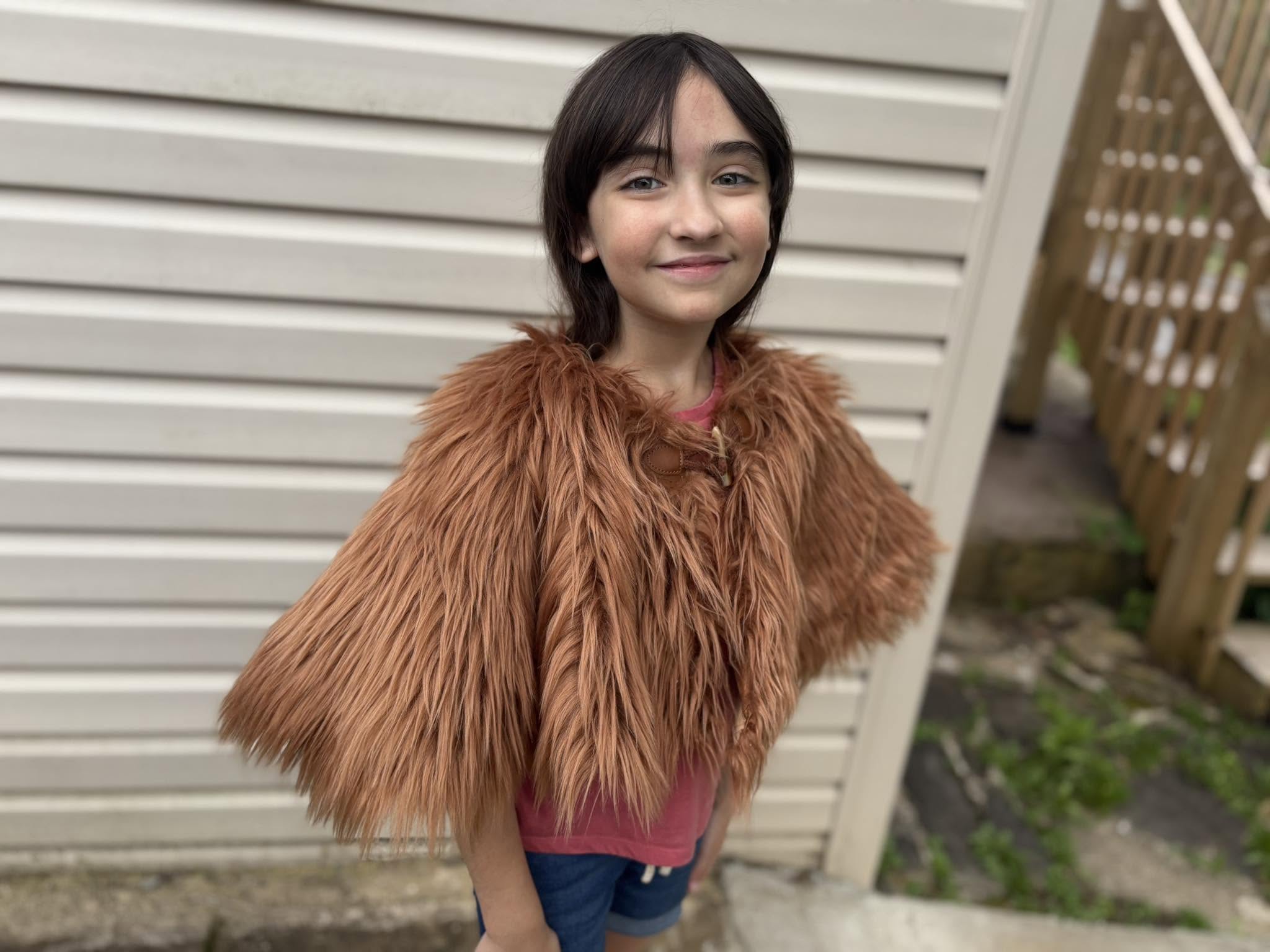 Chew-bounding Mini Cape